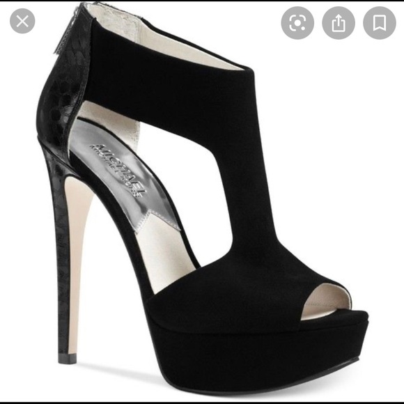 Michael Kors Sandals - Picture 1 of 8